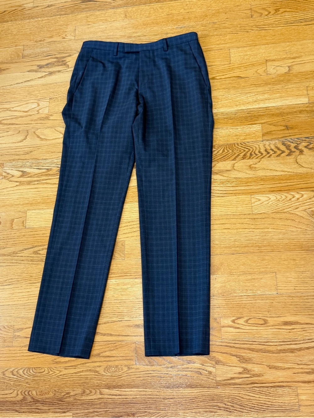 Hugo Boss Dark Charcoal Windowpane Plaid Wool Dress Pants | Men’s 45 (US30)